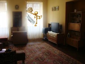 Se vinde un apartament cu 2 camere ,  zona centrala