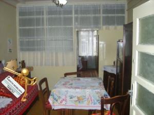 Se vinde un apartament cu 2 camere,   zona Ultracentrala