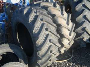 TRACTOARE -COMBINE -PRESA-GREBLE-PIESE