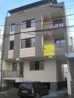 Apartament cu 3 camere 1 Mai