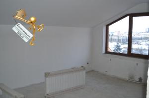 Se vinde un apartament cu 3 camere ,   zona Rahovei