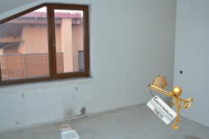 Se vinde un apartament cu 3 camere ,   zona Rahovei