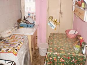 Apartament cu 3 camere ,   Cedonia
