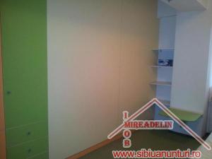 INCHIRIEZ APARTAMENT DE LUX,   3 CAMERE,   STRAND