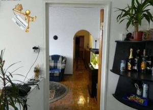 Se vinde un apartament cu 3 camere ,   zona Hipodrom 2
