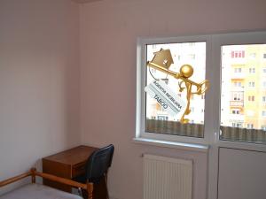 Apartament cu 3 camere ,   zona Vasile Aaron ,   de vanzare