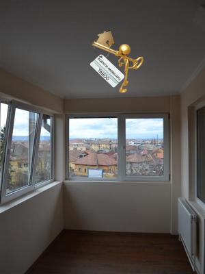 Apartament cu 3 camere ,   115 mp2 utili,  B-dul Victoriei