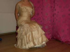 vand rochie de mireasa
