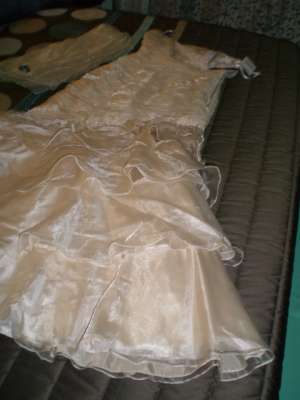 vand rochie de mireasa