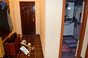 Apartament cu 3 camere ,   decomandat ,   zona Turnisor