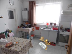 Apartament cu 3 camere ,   zona Strand ,   86 mp2 utili