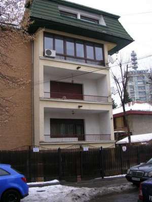 Apartament in vila - 4 camere - zona  Aviatorilor