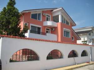 Iancu Nicolae - Vila (P+2+M)