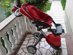 carucior stokke  si scaun auto si scaun de masa chicco