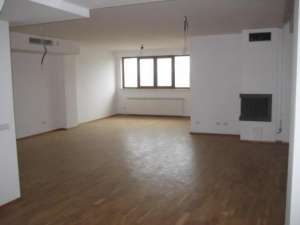 Calarasilor - Apartament in bloc - decomandat