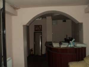 vand apartament 4 camere