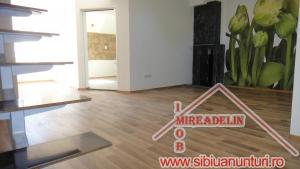 INCHIRIEZ APARTAMENT 3 CAMERE,   ZONA PIATA CLUJ