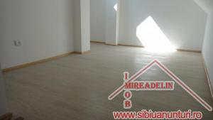INCHIRIEZ APARTAMENT 3 CAMERE,   ZONA PIATA CLUJ