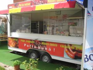Vand rulota fast food 2008 complet utilata 0725463064