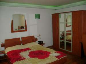 Zona Decebal-Vila (P+1+M)