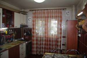 68.000 Euro âStr. Plt. Radu Gheorghe- Titan.Ap 4 cam