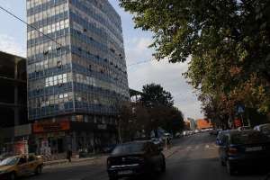 Spatii de birouri,    spatii comerciale