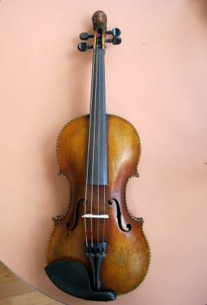 Vioara de maestru,  copie Stainer cu cap de himera + arcus Vezen Ioan