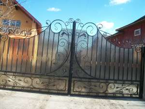 Porti din fier forjat Suceava +garduri fier forjat Suceava
