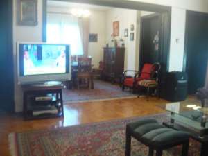 Zona Cotroceni-Apartament in vila cu 4 camere