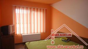 INCHIRIEZ APARTAMENT DE LUX,  3 CAMERE,  STRAND