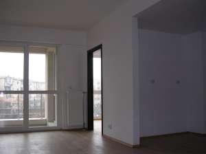 Zona Vitan-Apartament in bloc cu 2 camere