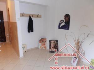 VAND SPATIU COMERCIAL IN ZONA RAHOVA