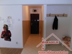VAND SPATIU COMERCIAL IN ZONA RAHOVA