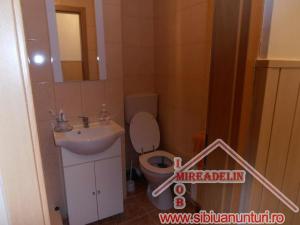 VAND SPATIU COMERCIAL IN ZONA RAHOVA