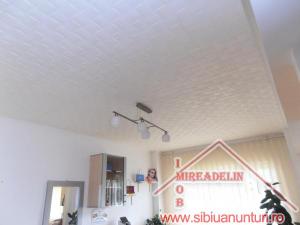 VAND SPATIU COMERCIAL IN ZONA RAHOVA