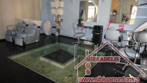 INCHIRIEZ SPATIU COMERCIAL,   190 mp,   TURNISOR
