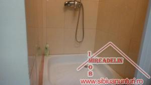 INCHIRIEZ SPATIU COMERCIAL,   190 mp,   TURNISOR