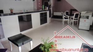 INCHIRIEZ SPATIU COMERCIAL,   140 mp,   ULTRACENTRAL