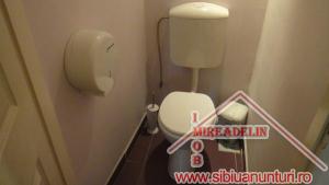 INCHIRIEZ SPATIU COMERCIAL,   140 mp,   ULTRACENTRAL