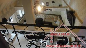 INCHIRIEZ SPATIU COMERCIAL,   140 mp,   ULTRACENTRAL