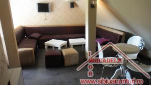 INCHIRIEZ SPATIU COMERCIAL,   140 mp,   ULTRACENTRAL