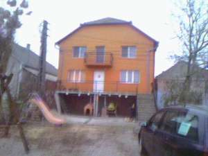 vand casa la pret mic