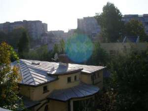 Zona Iancului-Apartament in bloc semidecomandat cu 2 camere