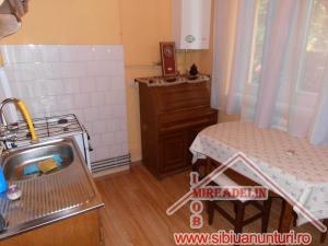INCHIRIEZ GARSONIERA ZONA CALEA DUMBRAVII