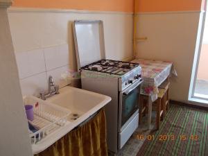 Casa Lux,   inchiriaza apartament cu 3 camere,   Nicolina
