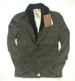 Stoc engros Haine barbati marca Bershka 24 lei/buc.