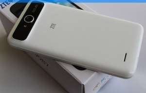 NOU! ZTE V987 rand X Quad - 5" IPS HD (1280 x 720),  Android 4.1,  Dual SIM,  CPU Quad Core,  1GB RA
