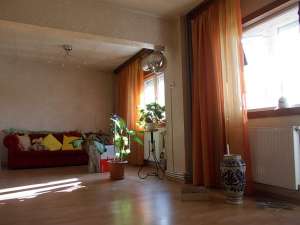 Apartament in bloc - 4 camere - zona Stefan cel Mare