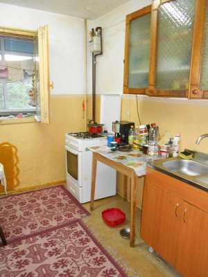 Apartament cu 3 camere - Crangasi