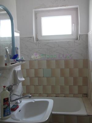 Casa Lux,   vinde apartament 3 camere,   zona Zimbru